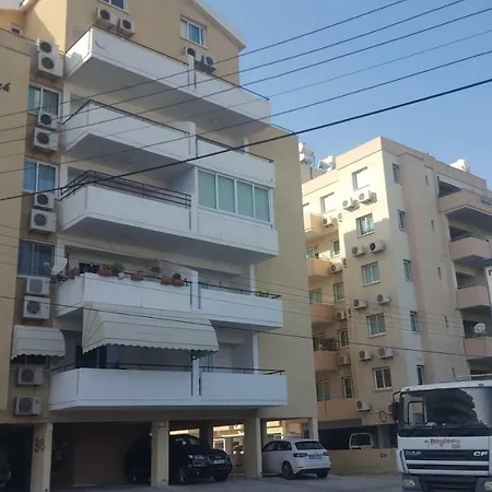 Makenzy * Λάρνακα